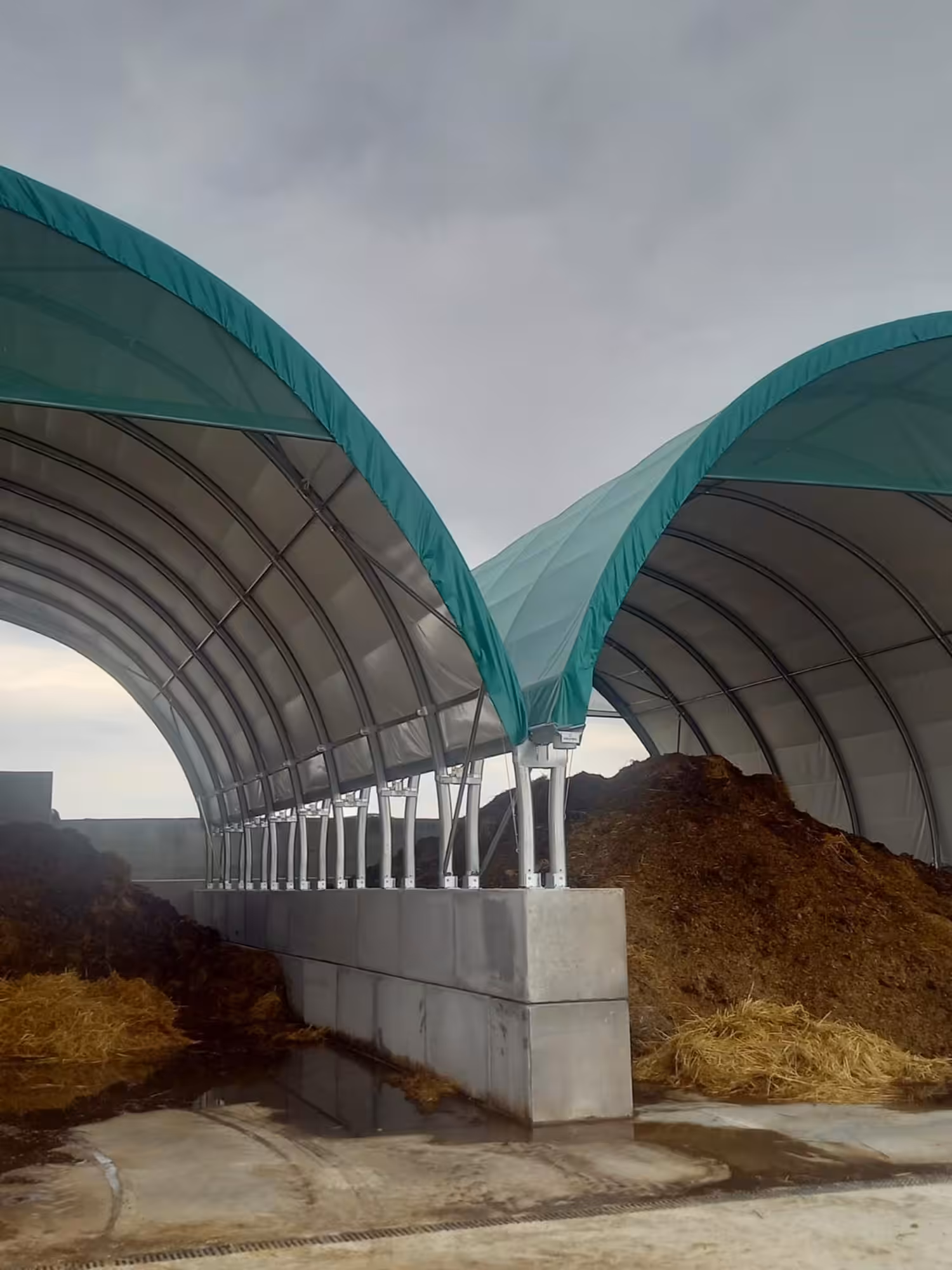 Corturi agricole – Soluții moderne, durabile și flexibile pentru ferme și exploatații agrozootehnice